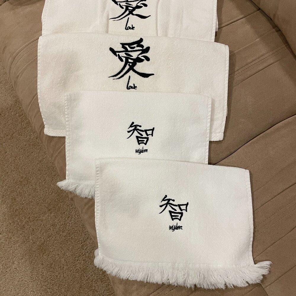Hands Towels 4 Pieces